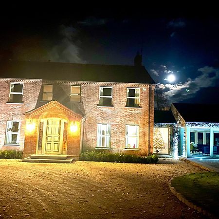 Ballyheifer House - A Beautiful 5 Bedroom Home. แมกเฮอราเฟลท์ ภายนอก รูปภาพ