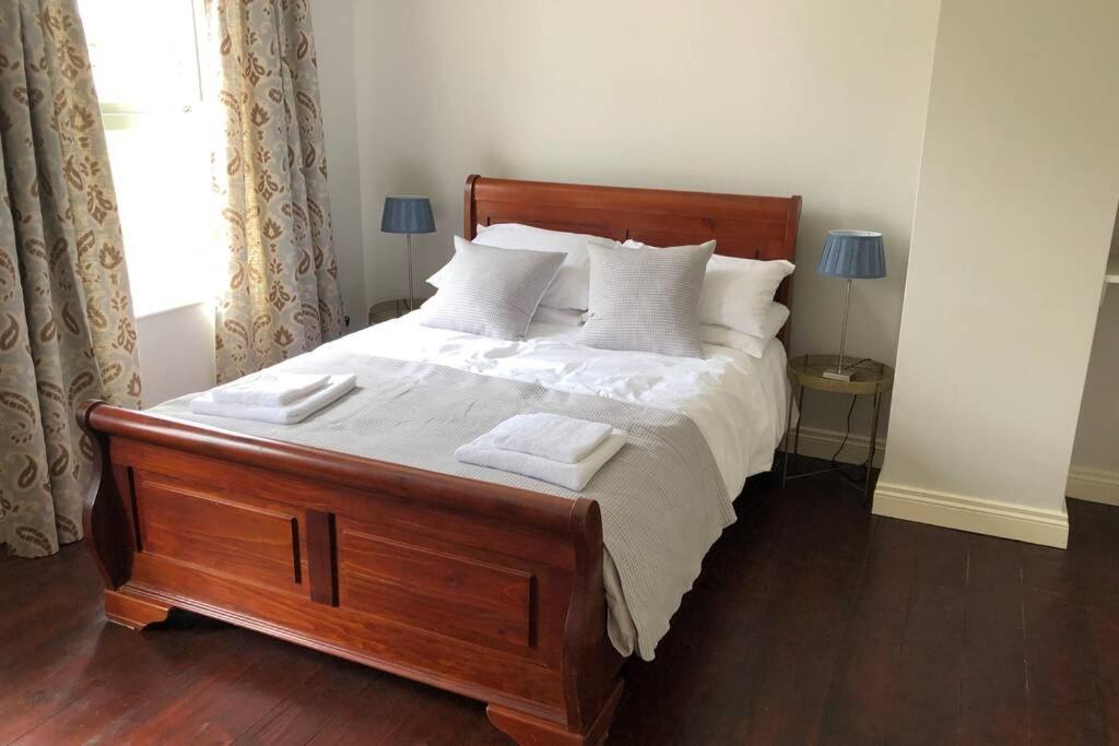 Ballyheifer House - A Beautiful 5 Bedroom Home. แมกเฮอราเฟลท์ ภายนอก รูปภาพ